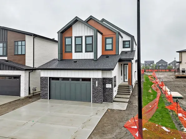 7663 Kimiwan Cres, Edmonton, AB T6W 5W2