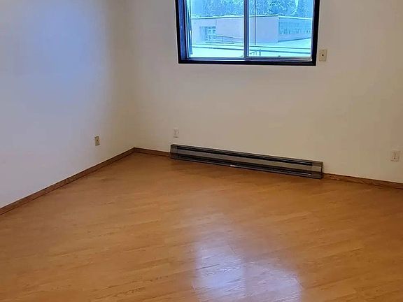 5th image of 1232 E 3rd St APT 2