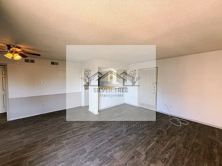 4820 Wellesley Ave #A — Photo 12