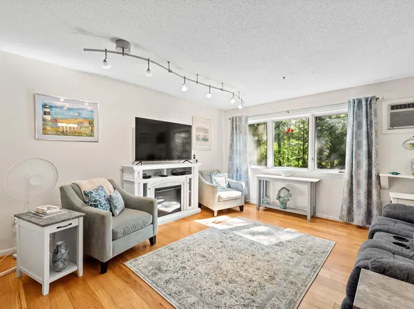 131 Temple Ave #35, Old Orchard Beach, ME 04064