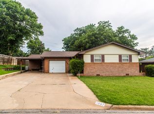 1007 E Huber Ave, Weatherford, OK 73096