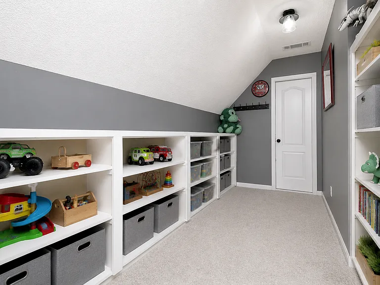 Storage Closet Upstairs