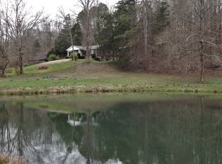 900 Wapiti Ln, Collinwood, TN 38450