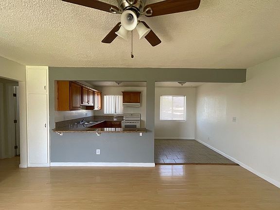 4th image of 1471 E Eureka St APT 219