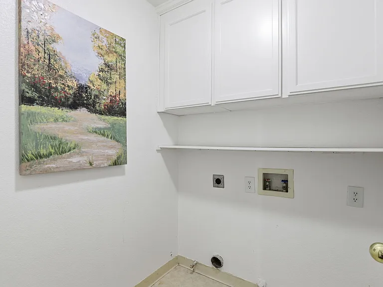17515 Montoya Cir — Photo 35
