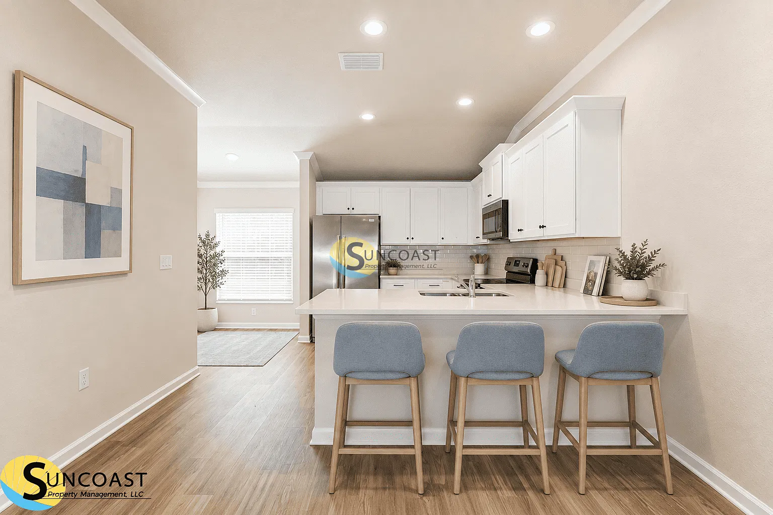 Brand New 2BR/2BA Duplex w/ 2-Car Garage — Photo 4