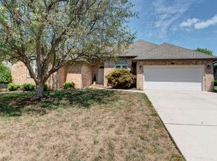 1077 E Pendleton Pl, Springfield, MO 65810