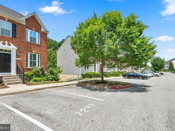 3rd image of 7278 Dorchester Woods Ln