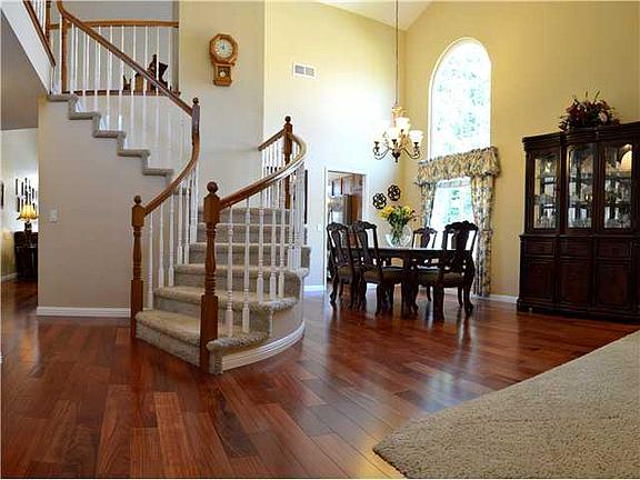 3rd image of 1373 Beringer Ln
