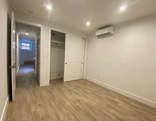 Rented by Compass | media 21