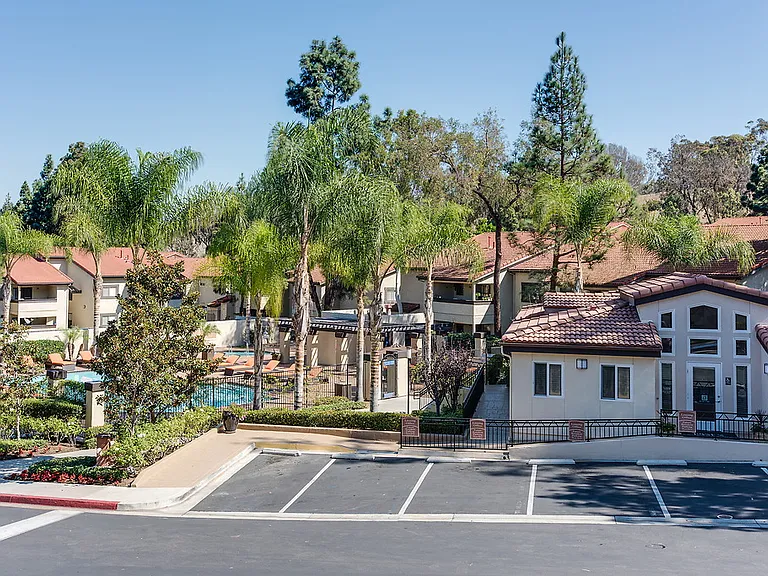 Mission Hills — Photo 35
