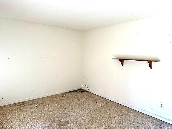 4th image of 528 Carol Leigh Dr