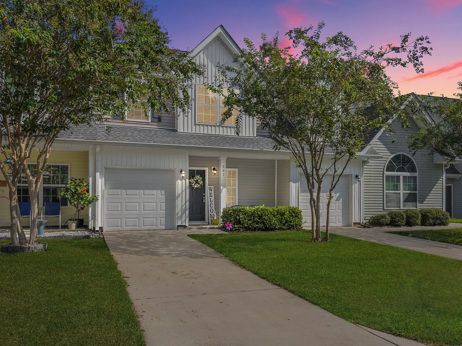 3 bed, 2.5 bath, 1832 sqft, $2,250 — Photo 2