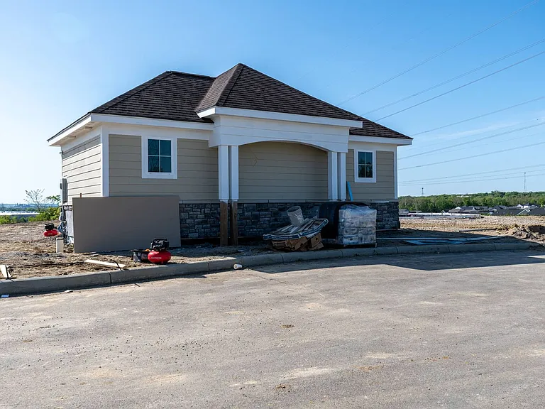 5239 Hazeltine Ln — Photo 44