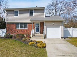 131 Sterling St, Port Jefferson Station, NY