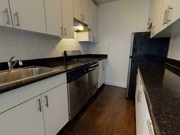 3rd image of 542 E 14th St #2A