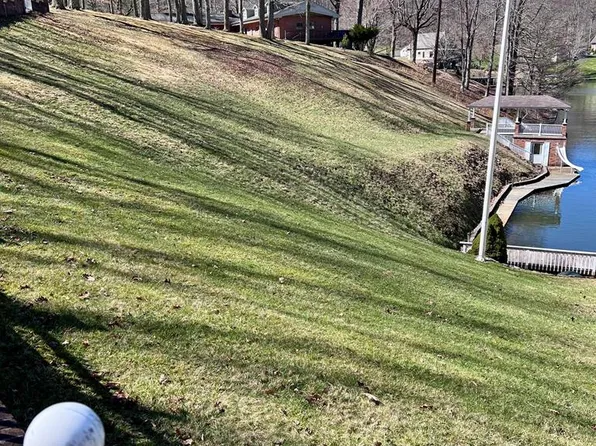 Flat Top Flat Top Lake Rd, Ghent, WV 25843