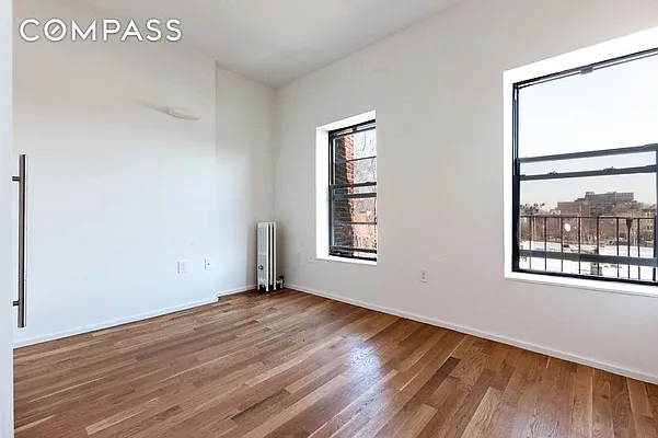 Rented by Compass | media 10