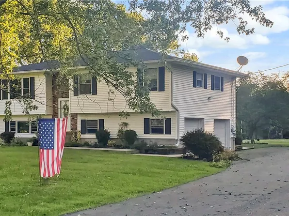 83 Tuthill Road, Blooming Grove, NY 10914