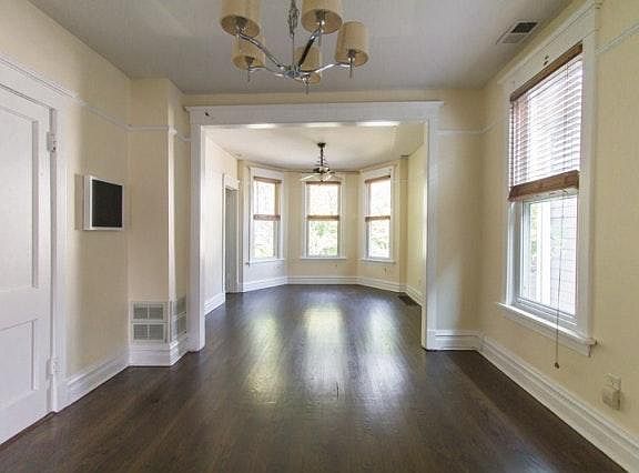 2nd image of 1505 W Wellington Ave #2