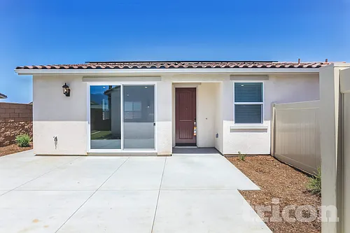 619 W Citron St Photo 1