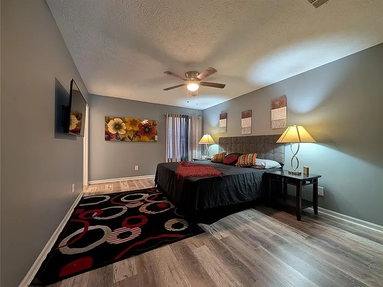 2470 Corner Shoals Dr — Photo 16