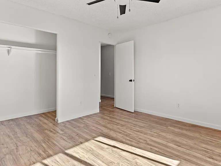 3375 Butterfield Ave #3375 — Photo 7