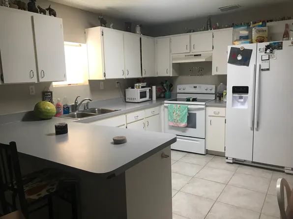 38710 Alston Ave, Zephyrhills, FL 33542