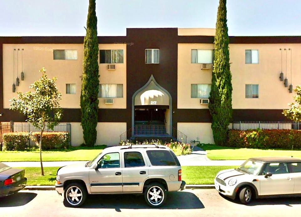 1st image of 217 S Serrano Ave