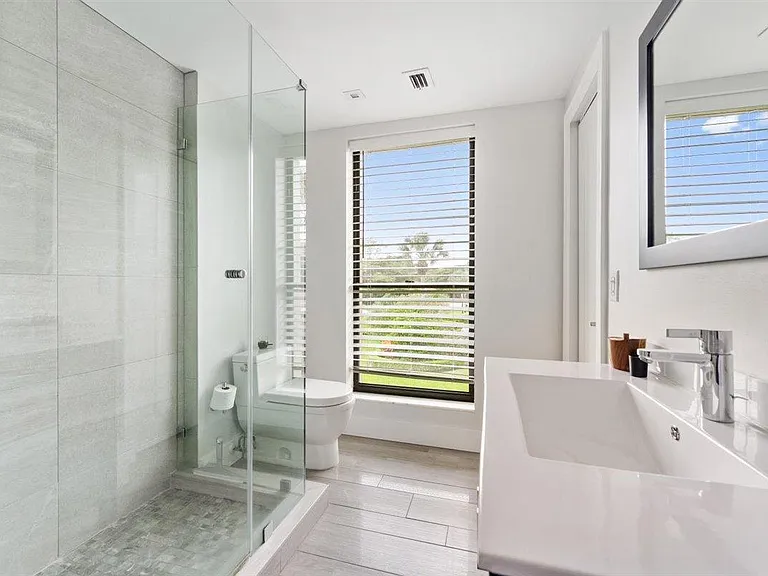 11818 Pebblewood Dr — Photo 9