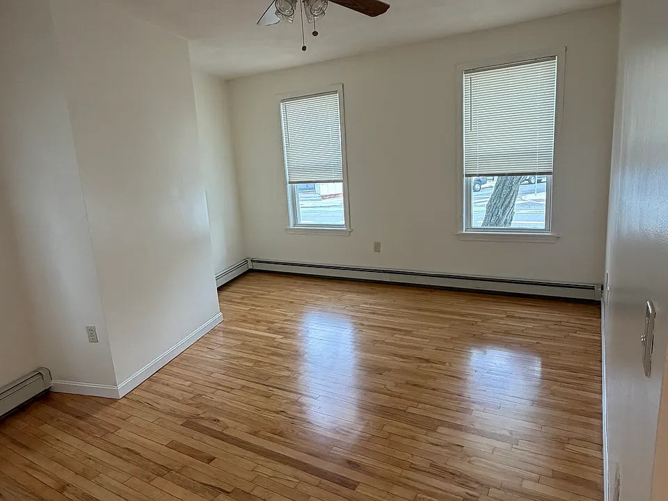 84 Hampshire St #1