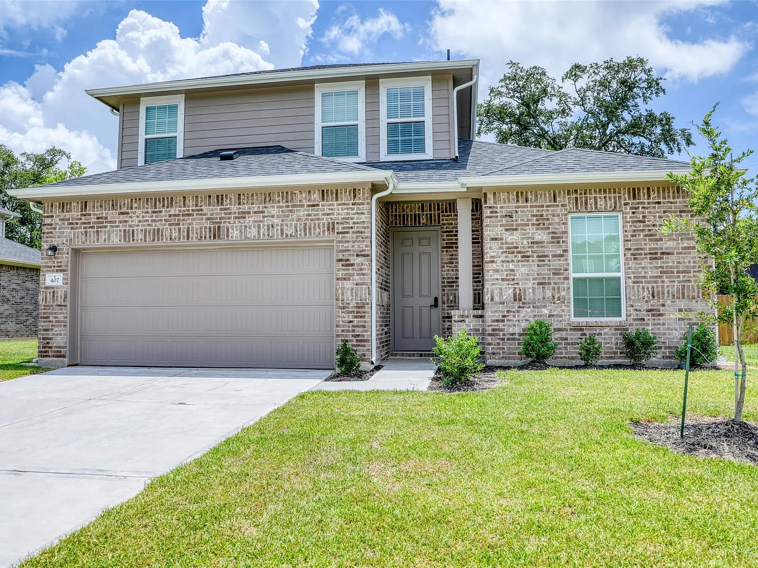 5 bed, 3.5 bath, $2,899 — Photo 2
