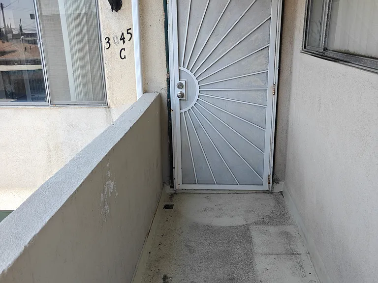 3045 Potrero Ave #C — Photo 1