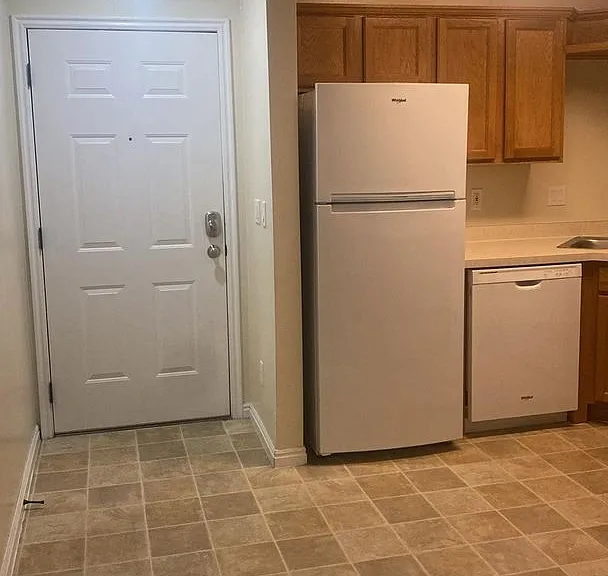 650 N 500 W #204 — Photo 29