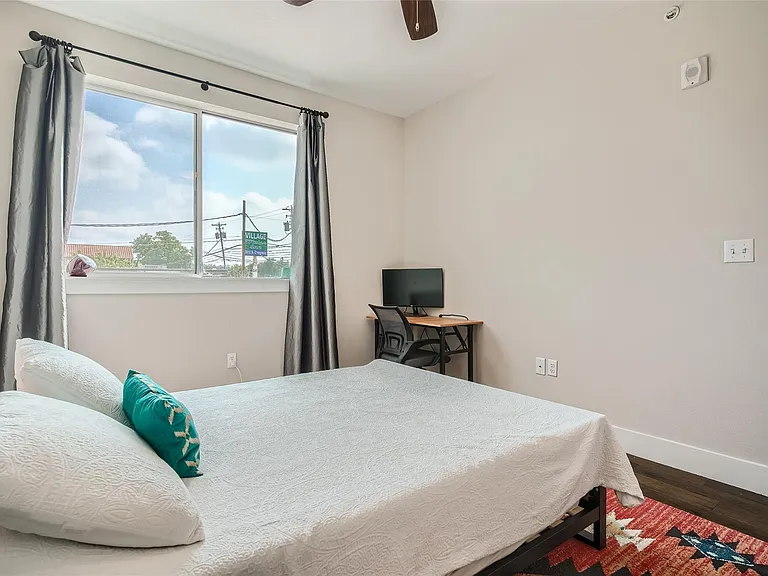 3114 S Congress Ave #201 — Photo 12
