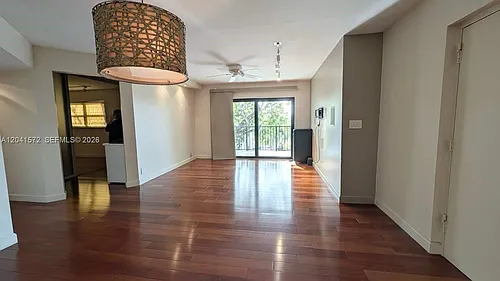 900 River Reach Dr #404 Photo 1