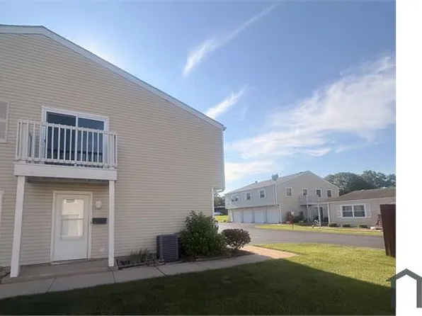 324 Donna Ct Unit D, Bartlett, IL 60103