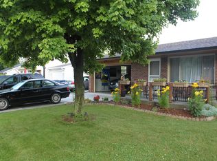 229 Christina Dr, Whiteland, IN