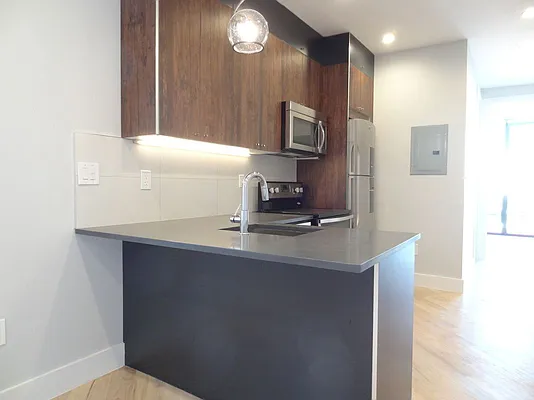 Rented by Miron Realty Group | media 79