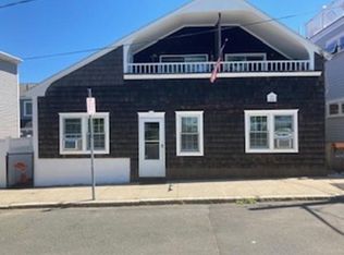 155 Fort Ave #1F, Salem, MA 01970