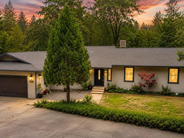 22100 Thunderbolt Dr, Sonora, CA 95370