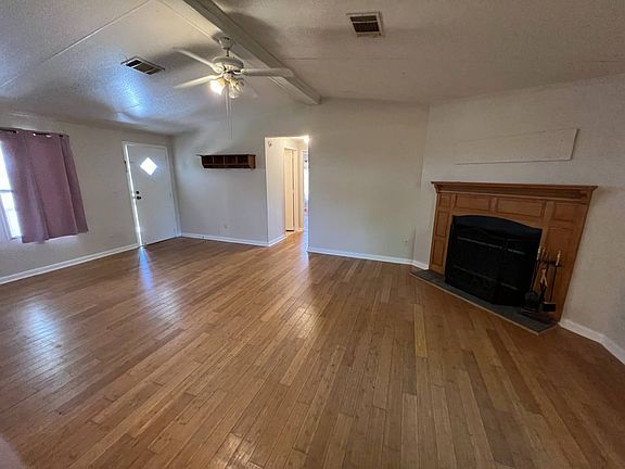 5th image of 17 Columbia Ave