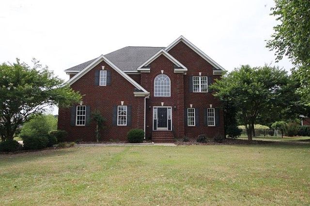 1st image of 103 Hyde Park Dr