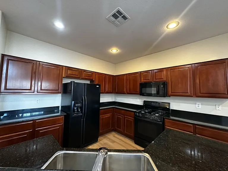 3508 Ponza Ct — Photo 7