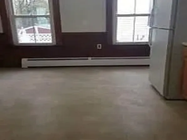 (undisclosed Address), Clinton, MA 01510