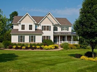 75 Spy Glass Hl, Hopewell Junction, NY 12533