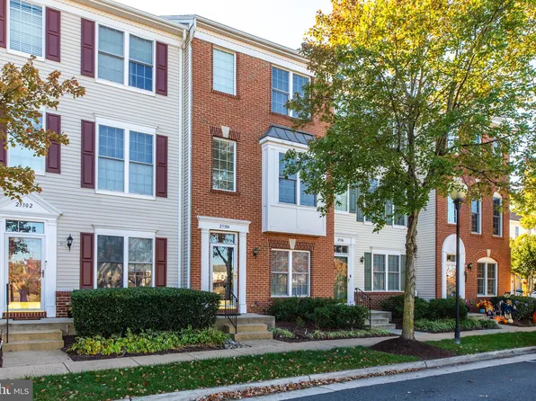 25304 Shipley Ter, Chantilly, VA 20152