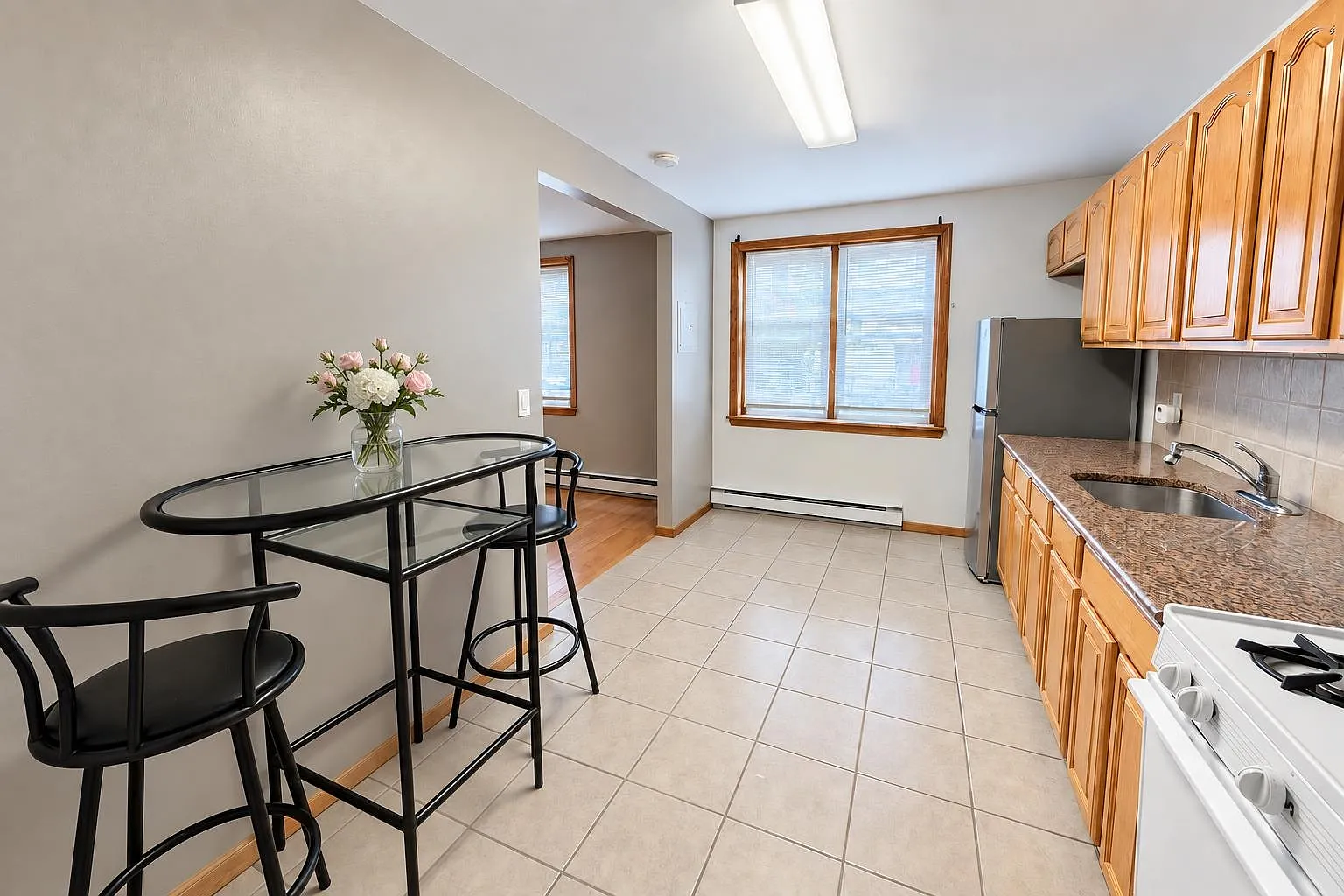 1 bed, 1.0 bath, 600 sqft, $1,500 — Photo 1