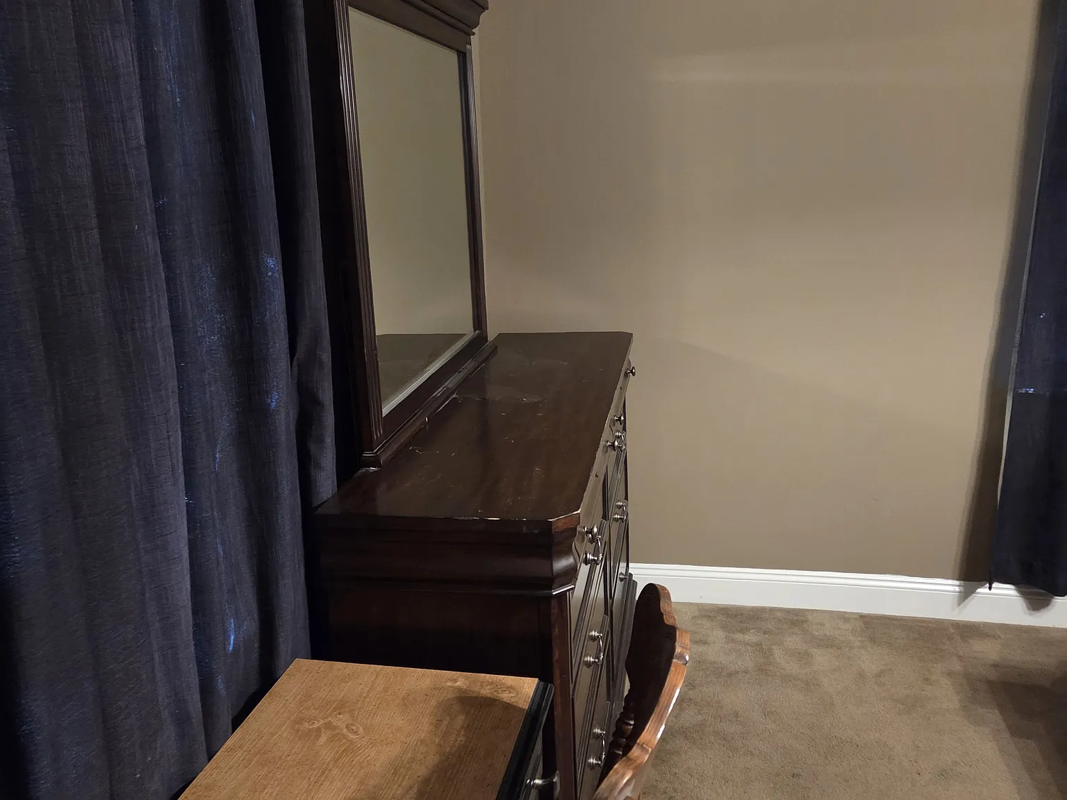 1 bed, 1000 sqft, $1,600 — Photo 3