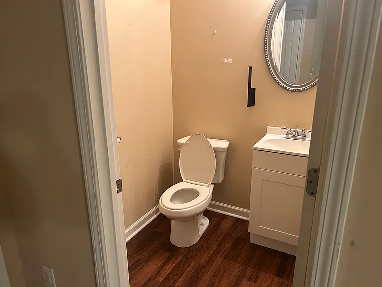 351 Scarlet Oaks Dr — Photo 2